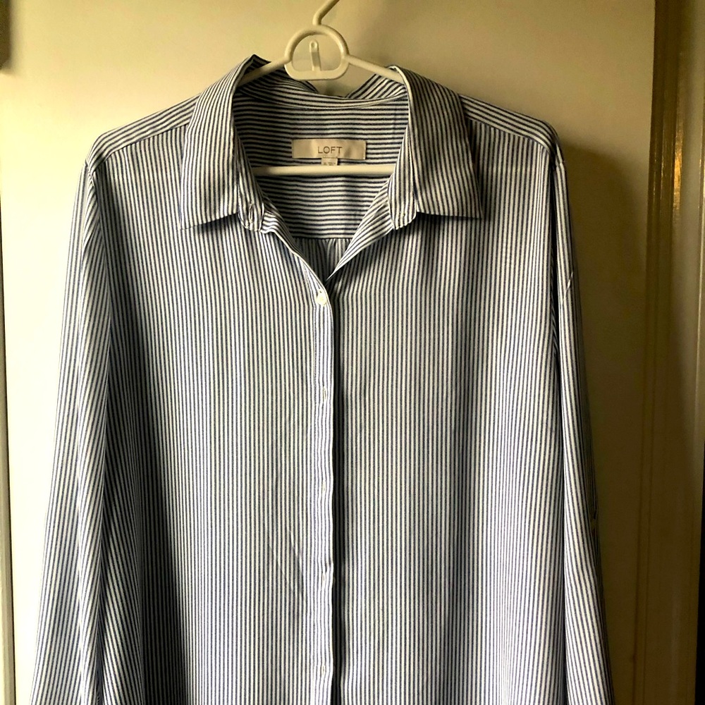 Loft long sleeve blouse